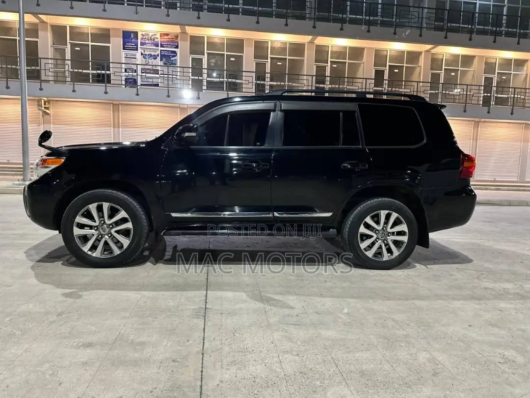 Toyota Land Cruiser 4.5 V8 VXR 2014 Black
