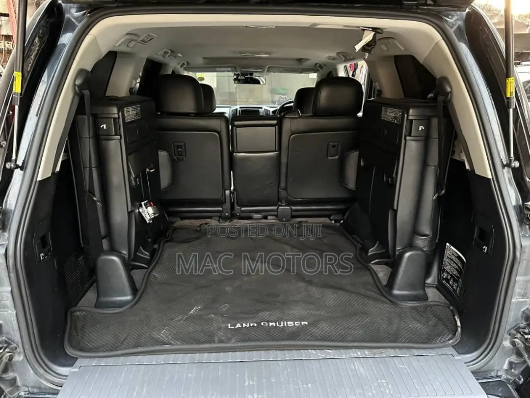 Toyota Land Cruiser 4.5 V8 VXR 2014 Black