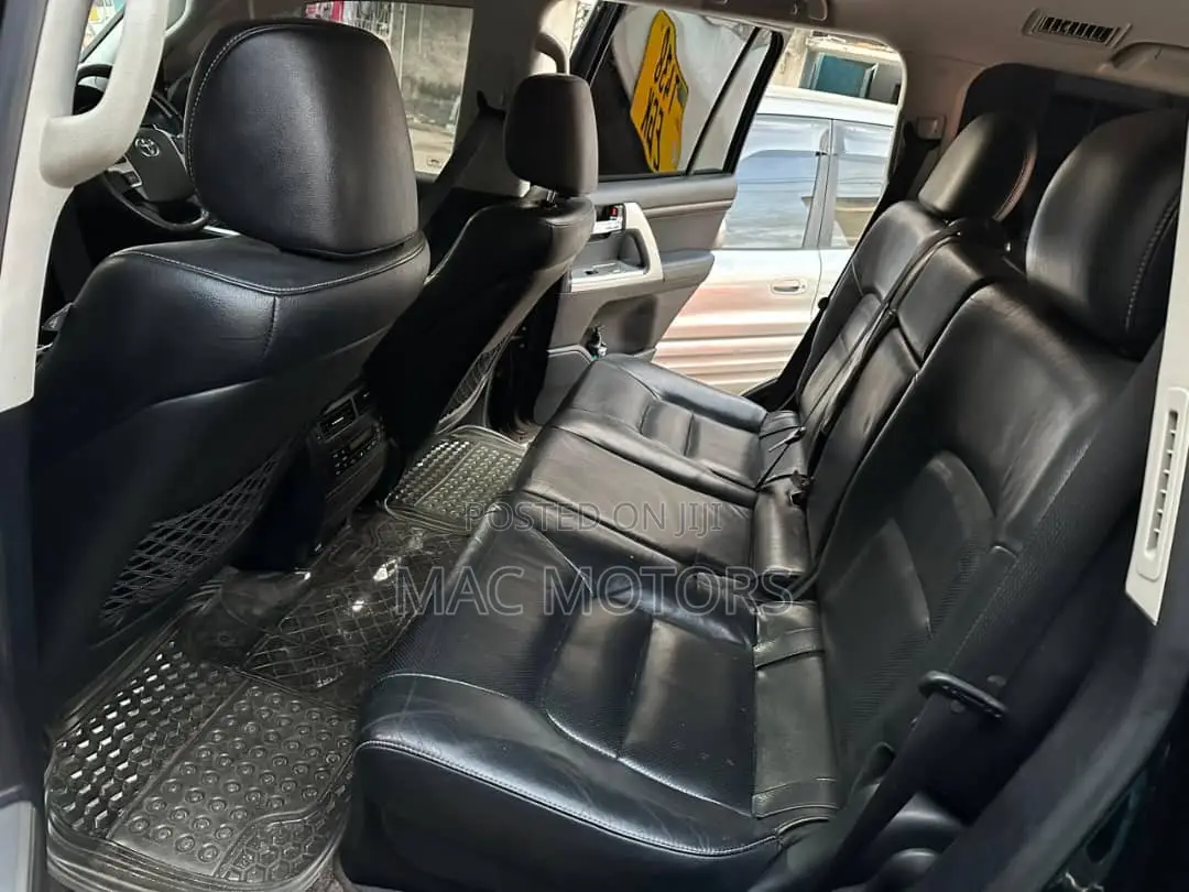 Toyota Land Cruiser 4.5 V8 VXR 2014 Black
