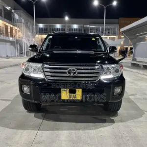 Toyota Land Cruiser 4.5 V8 VXR 2014 Black