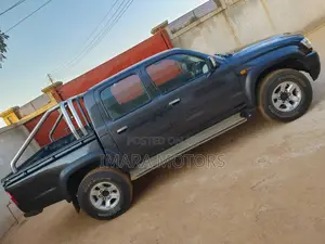 Toyota Hilux 2000