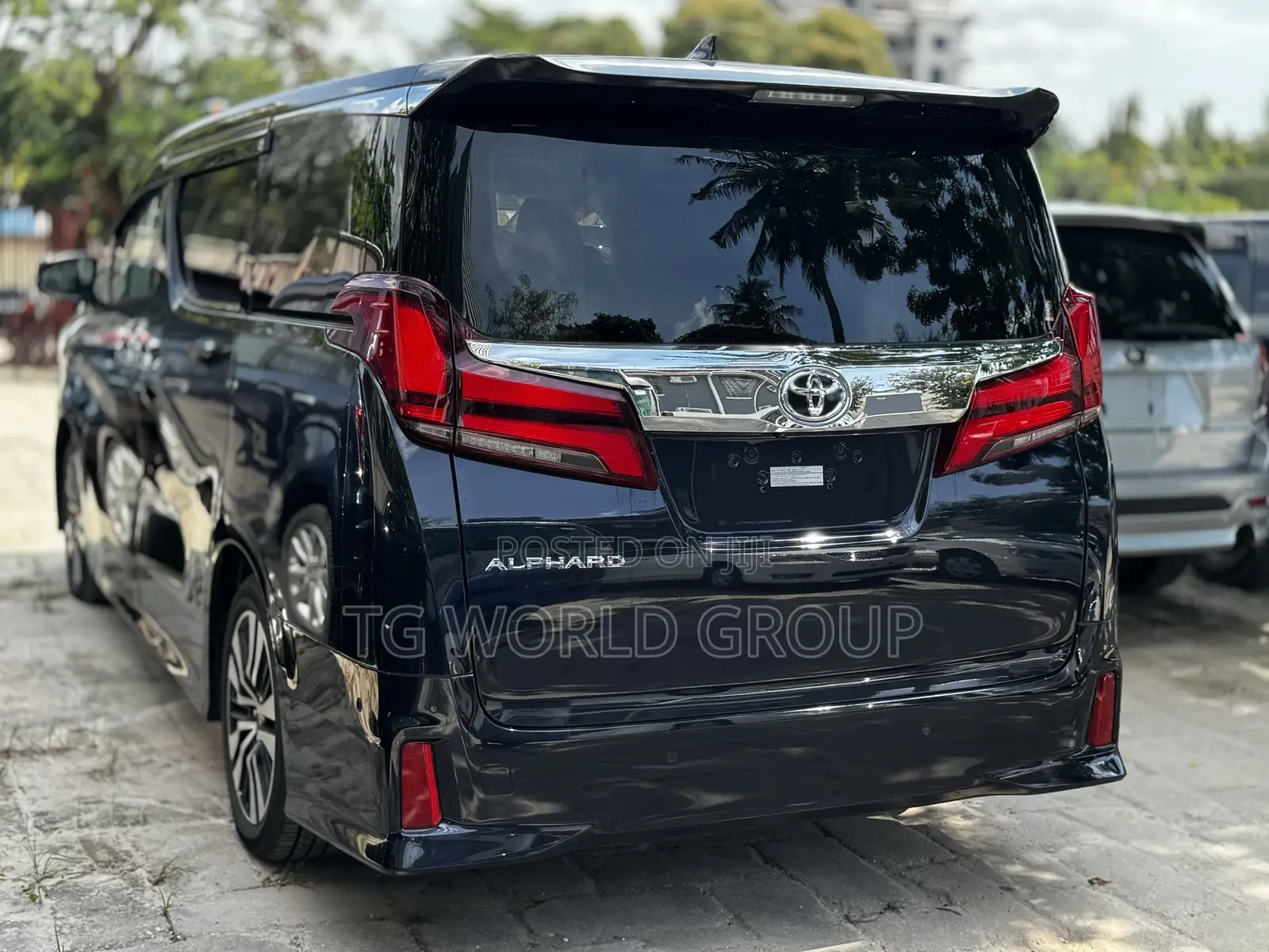 Toyota Alphard 2021 Black