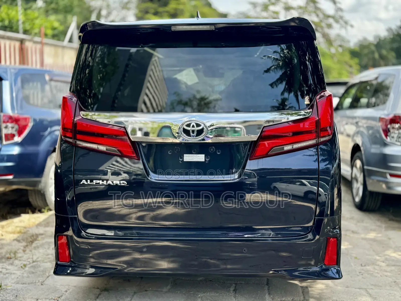 Toyota Alphard 2021 Black