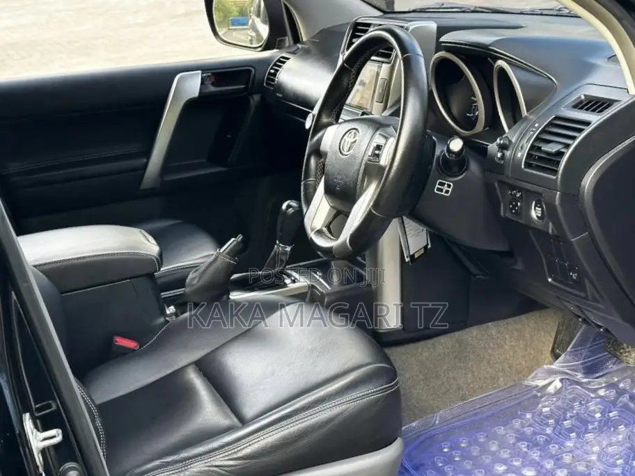 Toyota Land Cruiser Prado 2014 Black