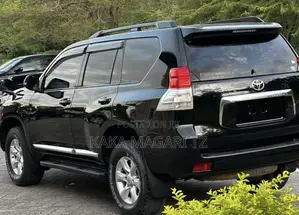 Toyota Land Cruiser Prado 2014 Black