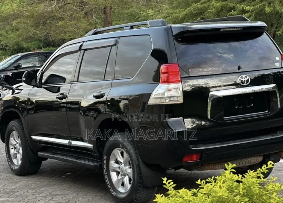 Toyota Land Cruiser Prado 2014 Black