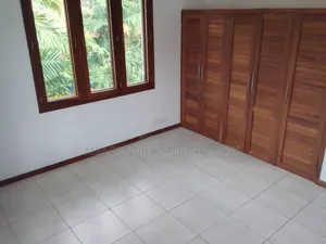 4bdrm House in Ada Estate for sale