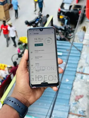 Sharp Aquos R3 128 GB Black