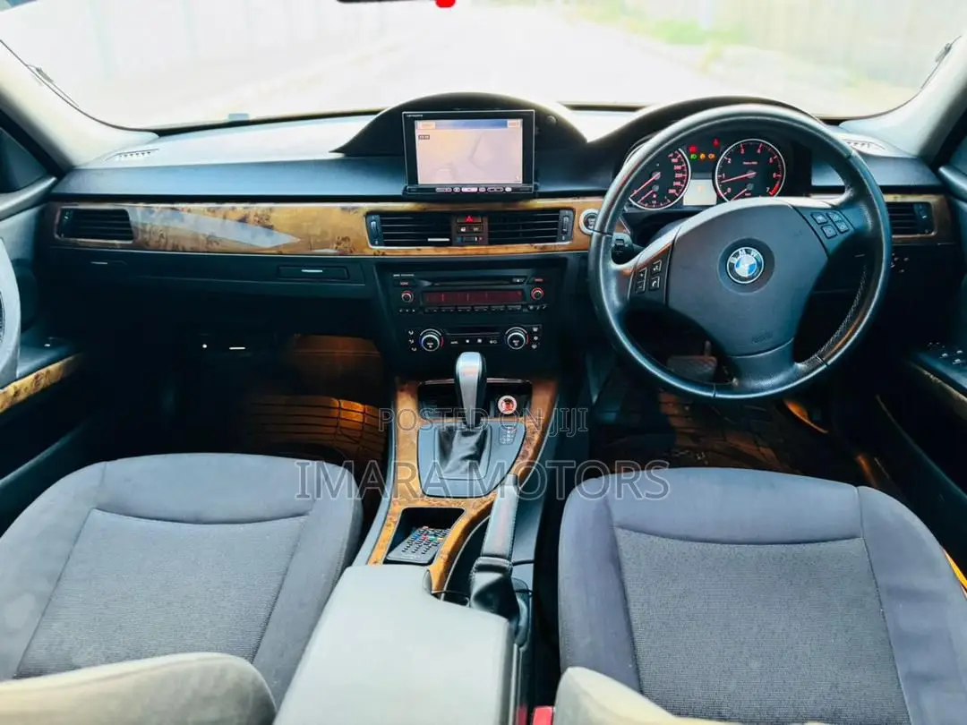 BMW 3 Series 2010 Black