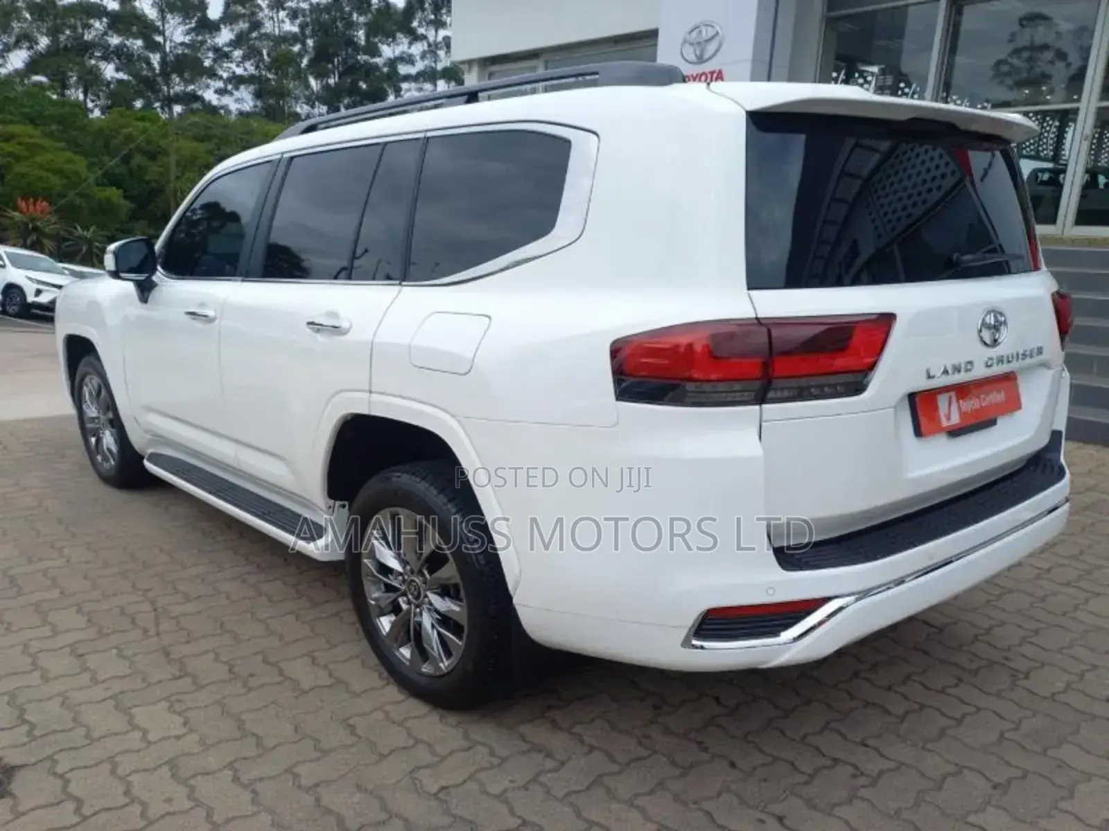 Toyota Land Cruiser 2023 White