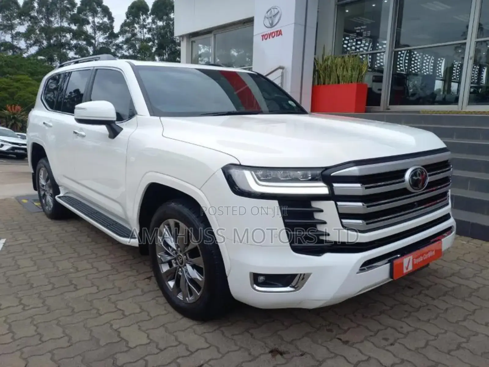 Toyota Land Cruiser 2023 White