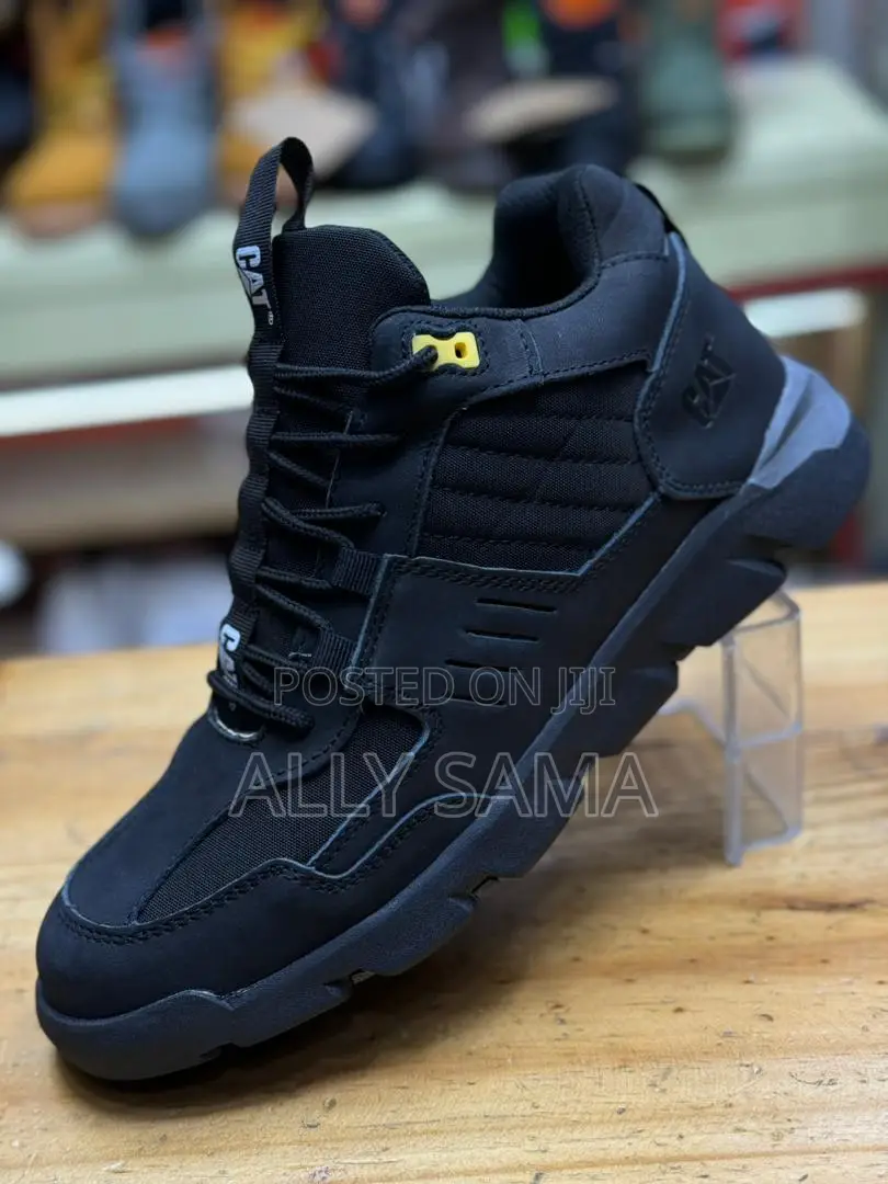 Mens Cut Boot Pure