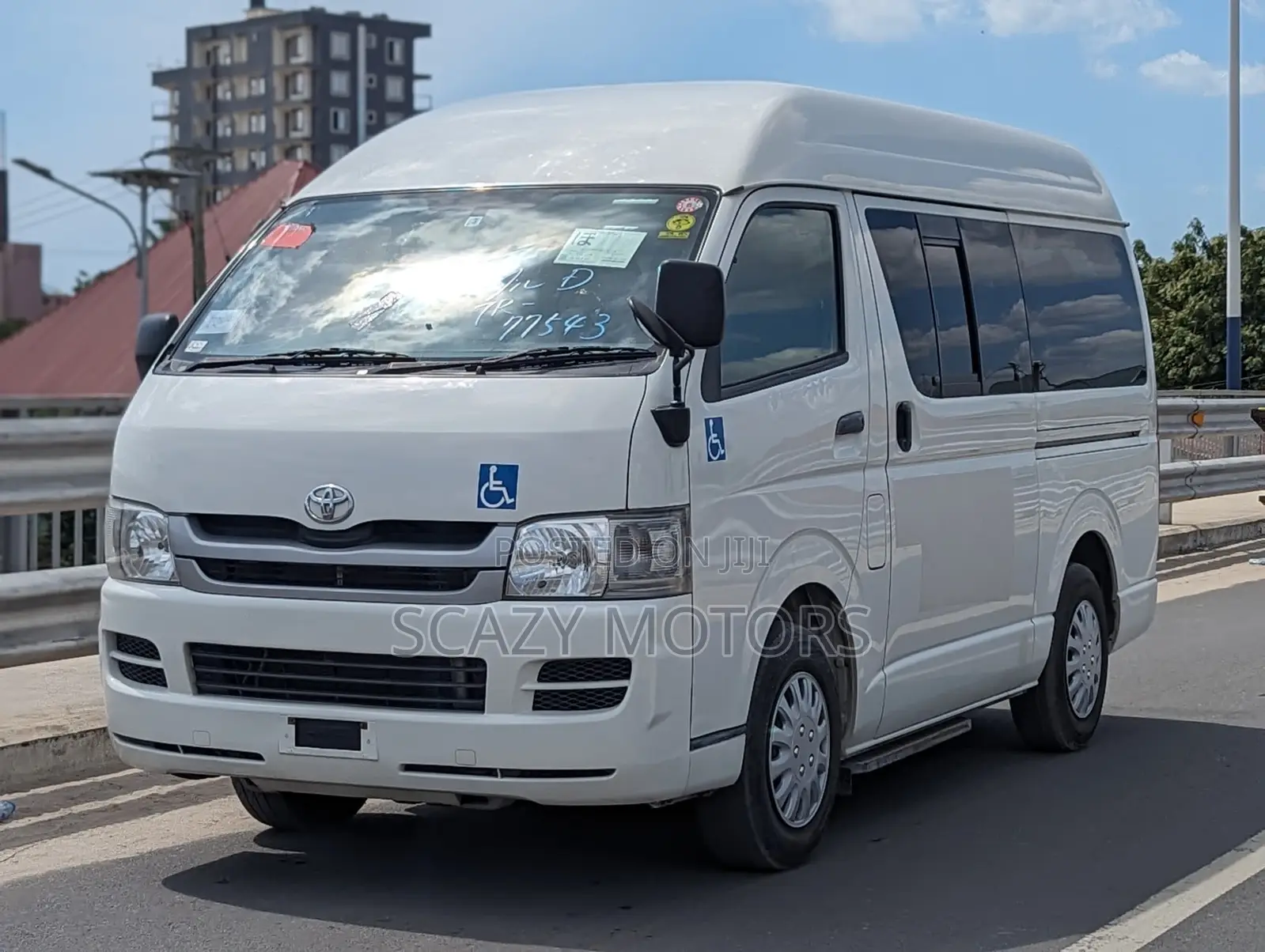 Toyota HiAce 2010 White