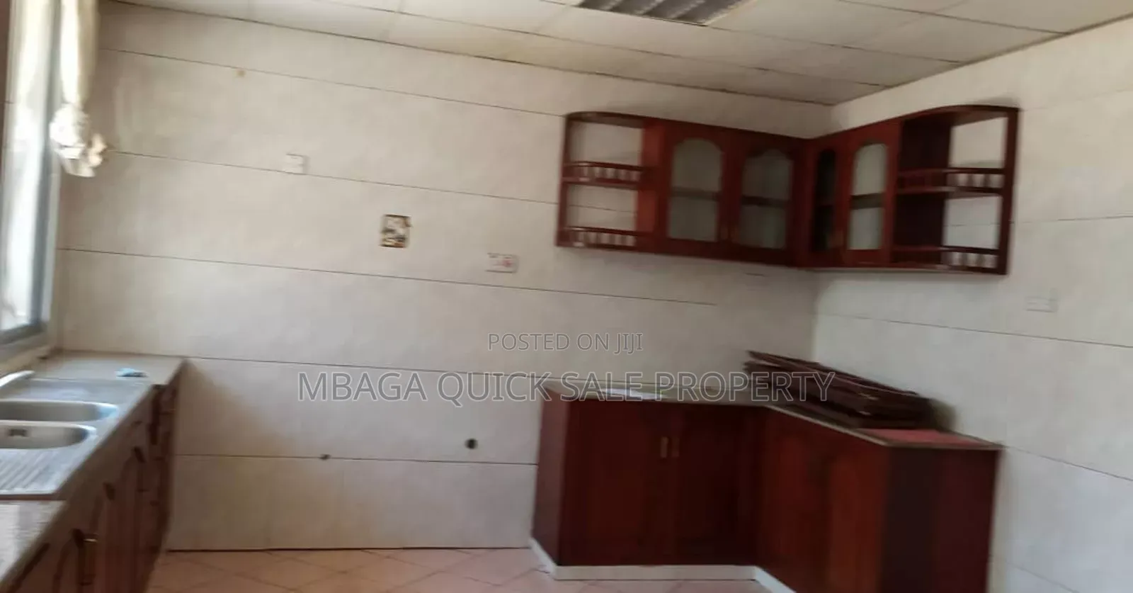 4bdrm House in Kawe Beach for rent