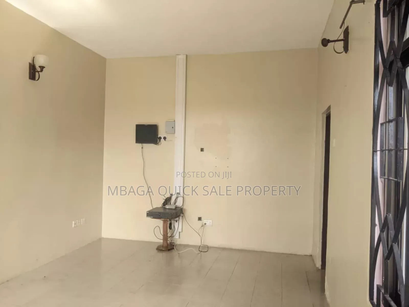 3bdrm House in Mbez Beach for rent