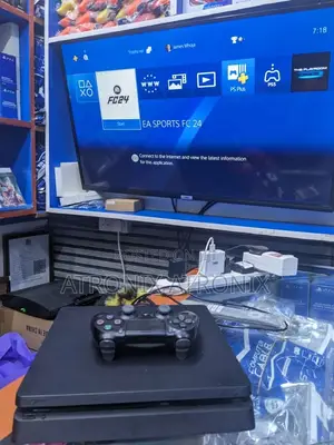 Sony Playstation 4 Slim