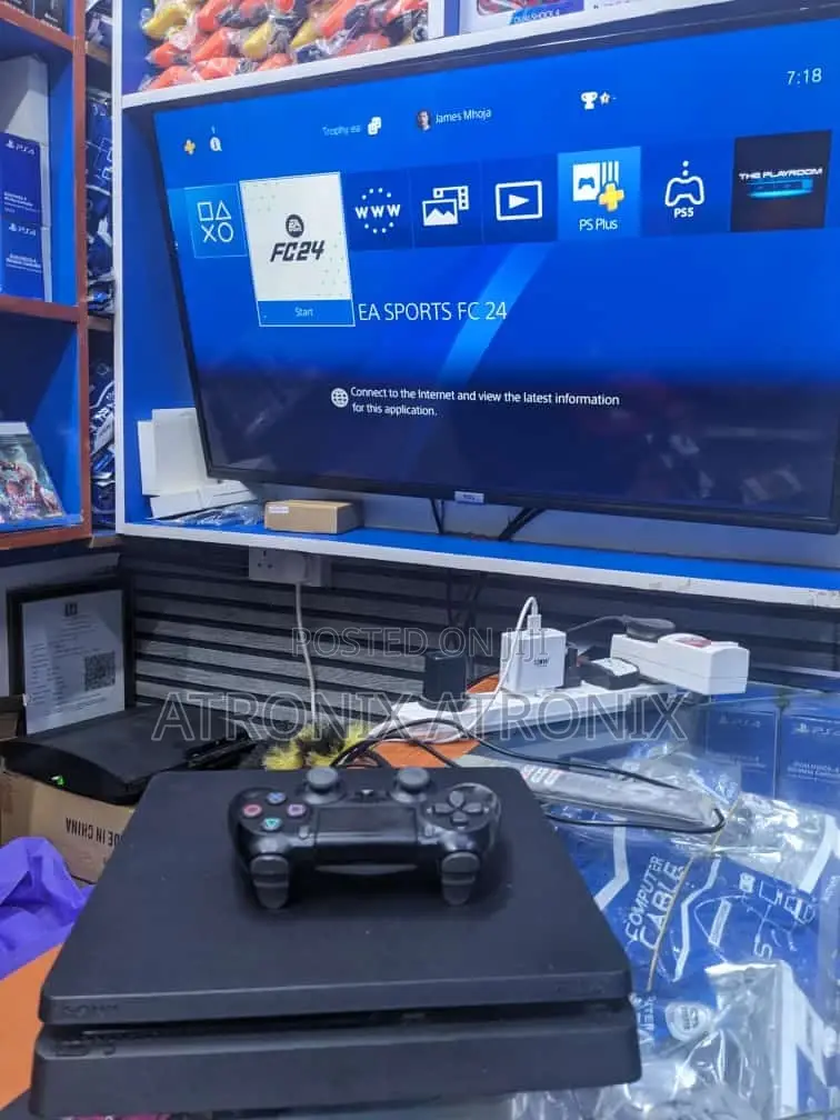 Sony Playstation 4 Slim