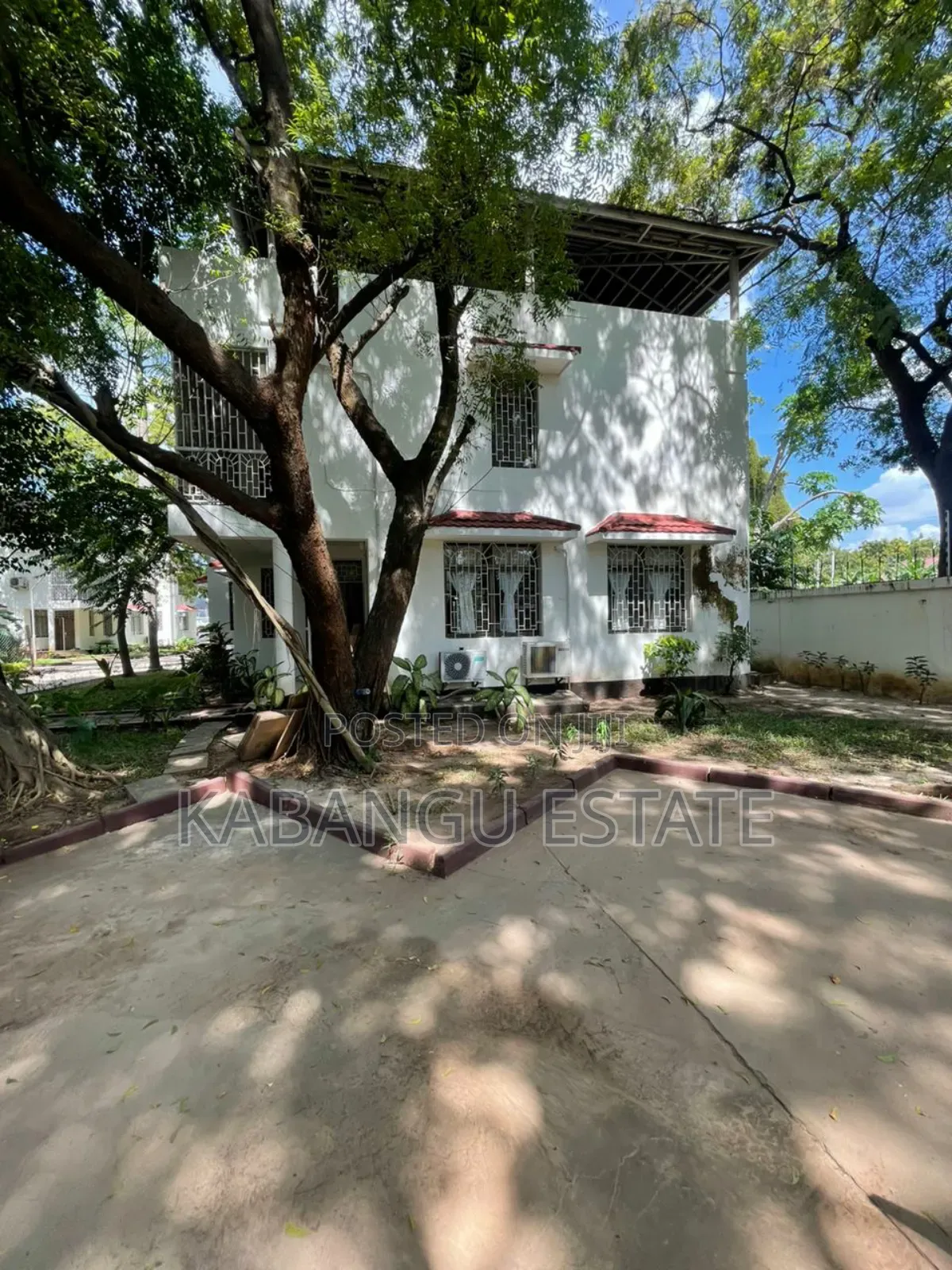 Furnished 4bdrm Villa in Masaki, Kinondoni for rent