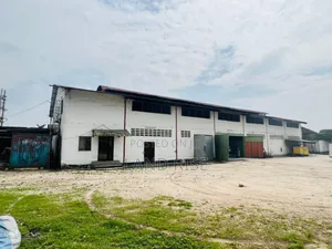 Warehouse and Yard for Sale