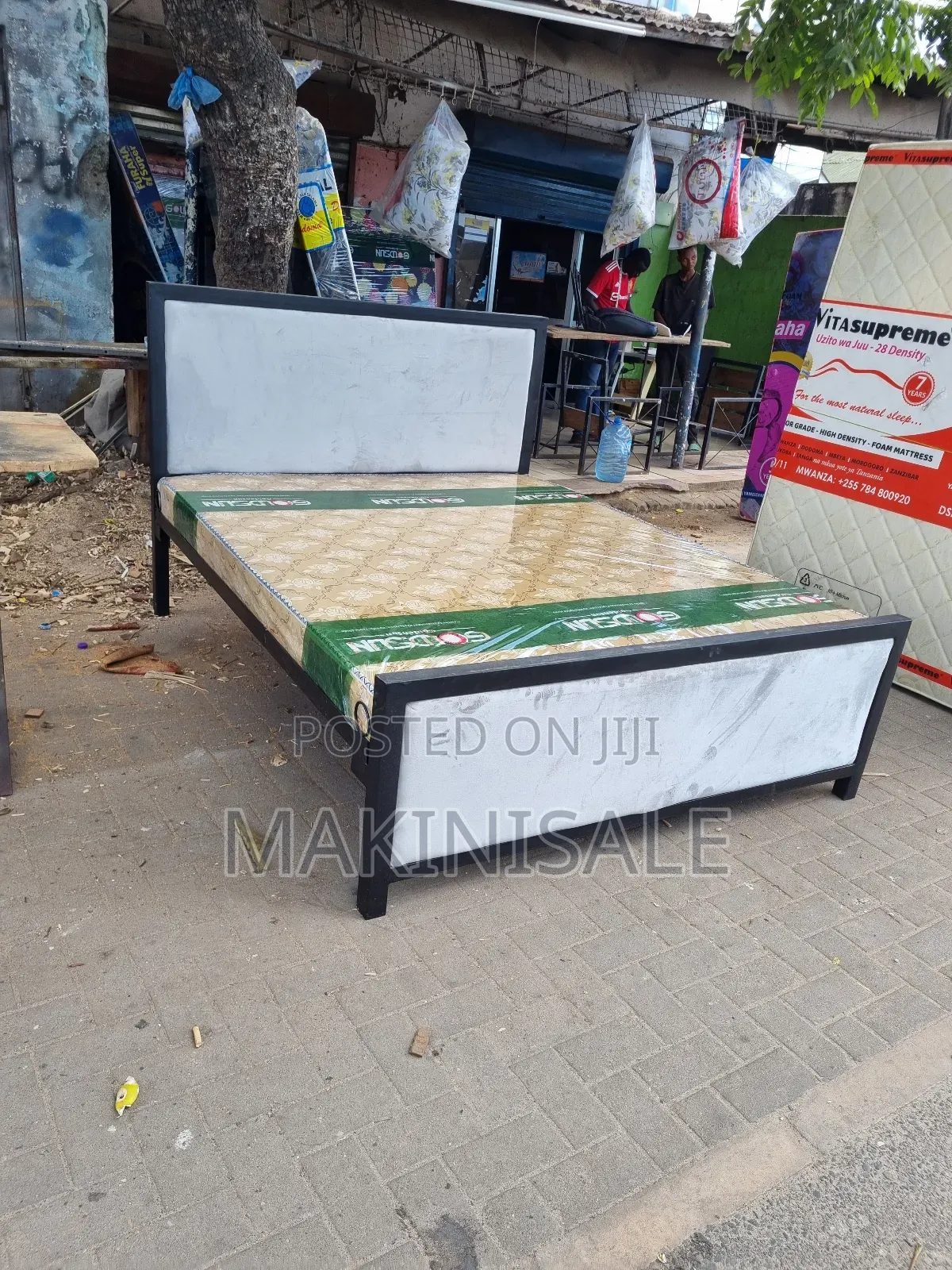 Kitanda Kizuri Sana Simple Bei Yetu Ni Poa