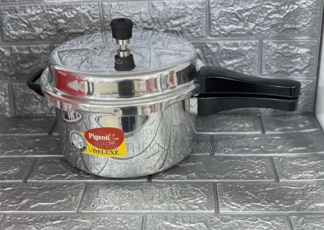 Pigeon Deluxe Pressure Cooker 12litres