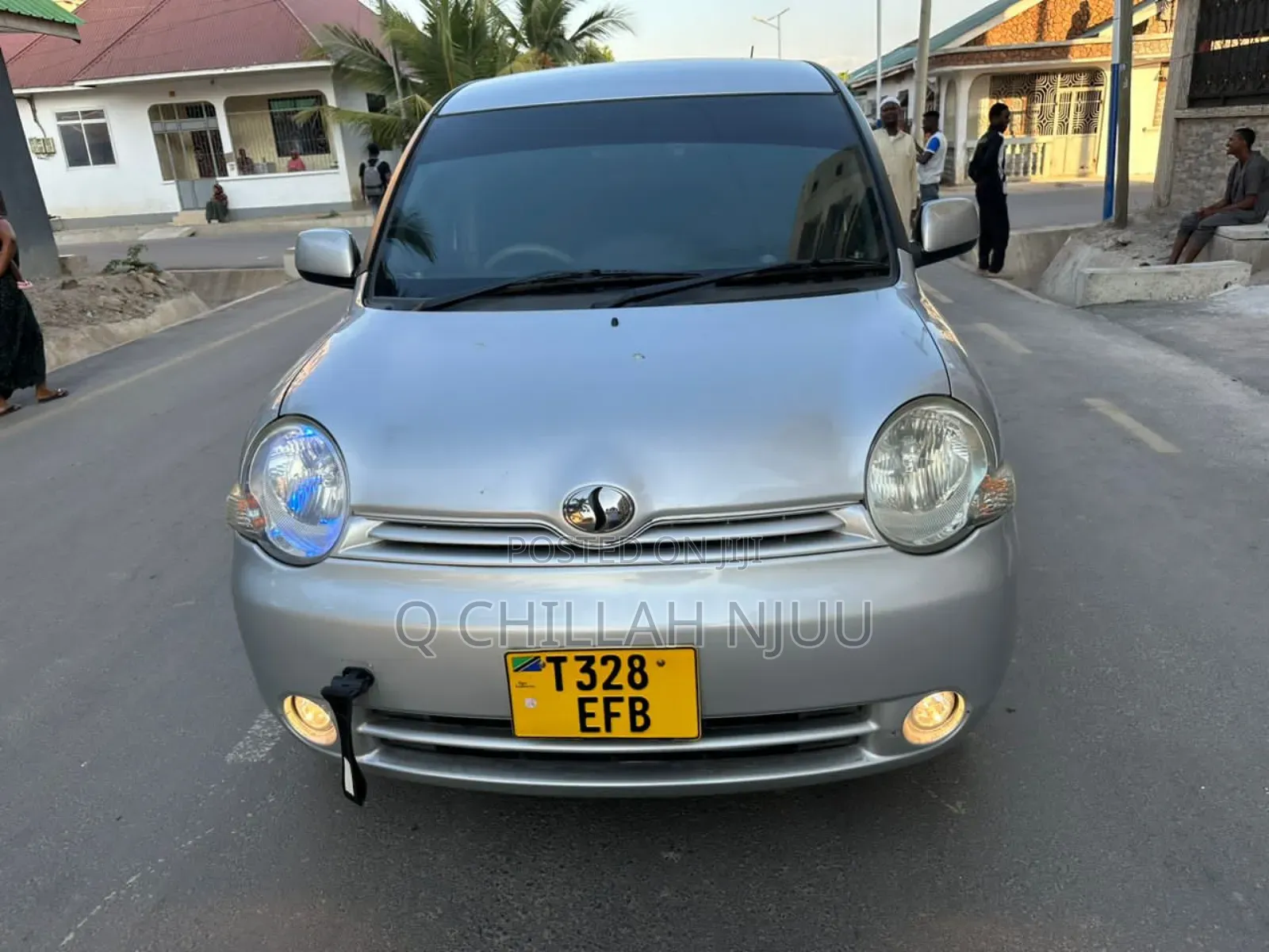 Toyota Sienta 2005 Silver