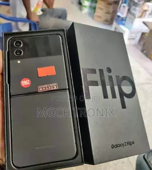 New Samsung Galaxy Z Flip4 256 GB Black