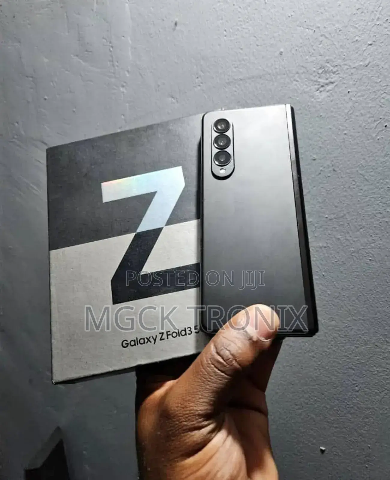 New Samsung Galaxy Z Fold 3 256 GB Black
