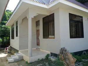 2bdrm Apartment in Leaders, Kiomoni for rent