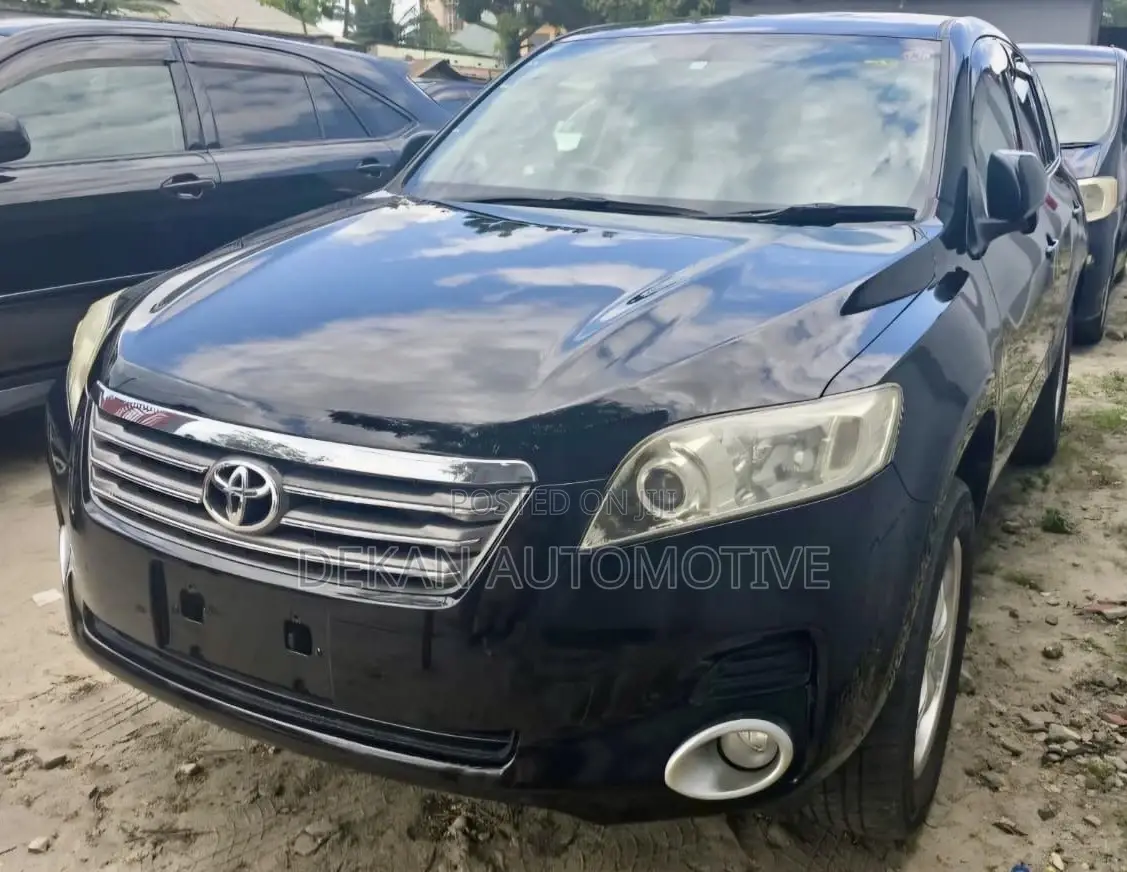 Toyota Vanguard 2010 Black