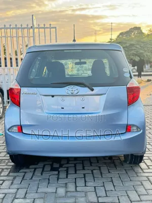 Toyota Ractis 1.5 AWD 2011 Blue