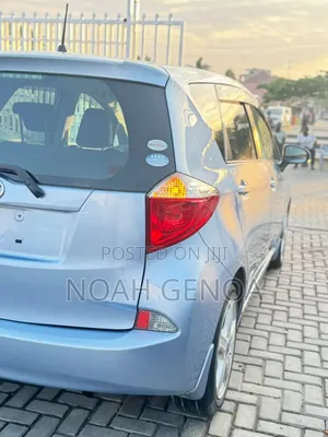 Toyota Ractis 1.5 AWD 2011 Blue
