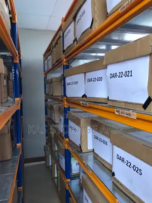 Rafu - Shelf - Shelving System- Adjustable and Customizable