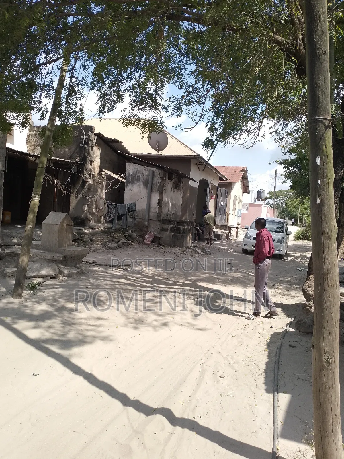 8bdrm Apartment in Tanzania Daresalaam, Ilala for sale
