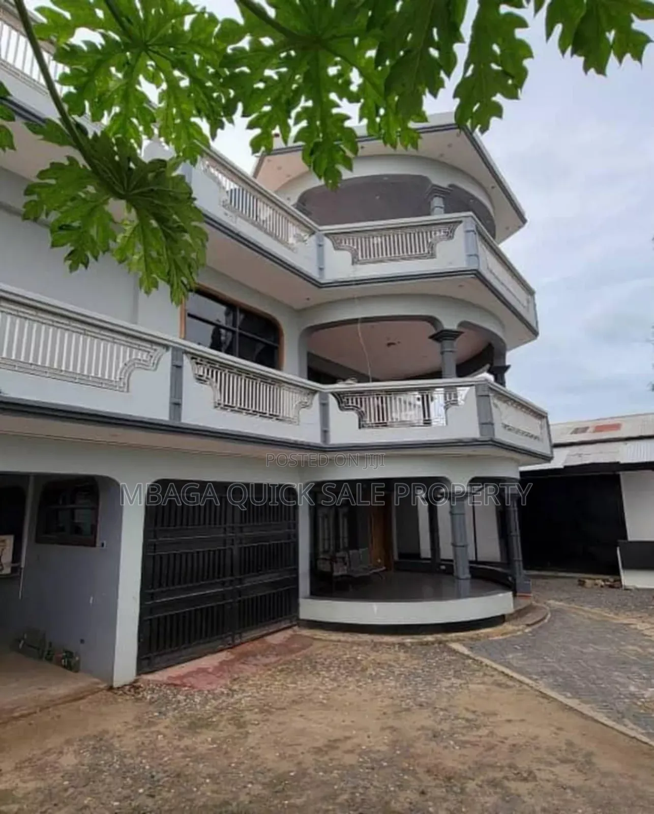 5bdrm House in Mikocheni B for sale