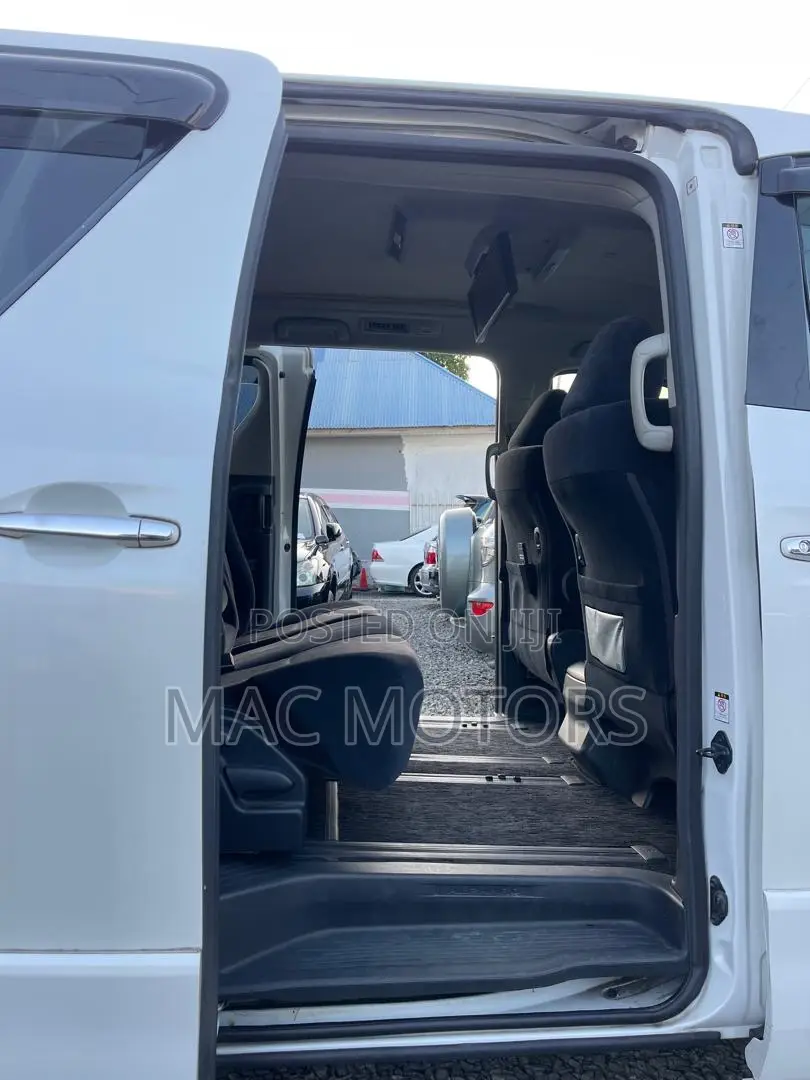 Toyota Alphard 2010 White
