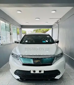 Toyota Harrier 2.0 4WD 2018 White