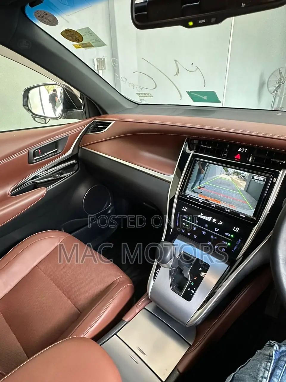 Toyota Harrier 2.0 4WD 2018 White