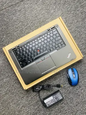 Laptop Lenovo ThinkPad X131e 8GB Intel Core I7 HDD+SSD 500GB