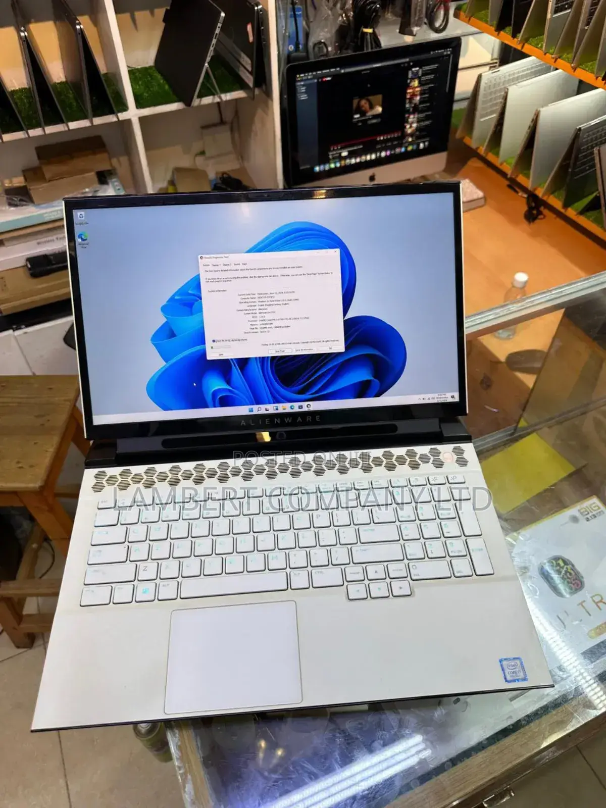New Laptop Dell Allienware M18 R1 16GB Intel Core I7 SSD 1T