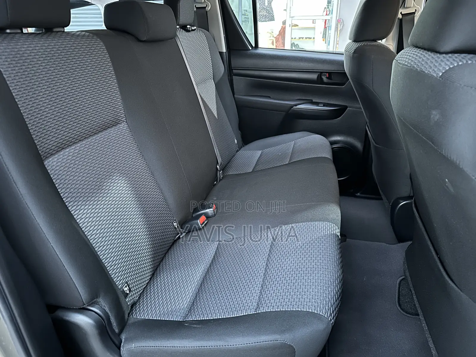 Toyota Hilux 2020 Gold