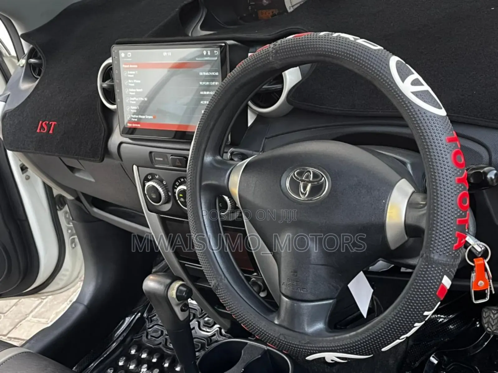 Toyota IST 2005 Off white