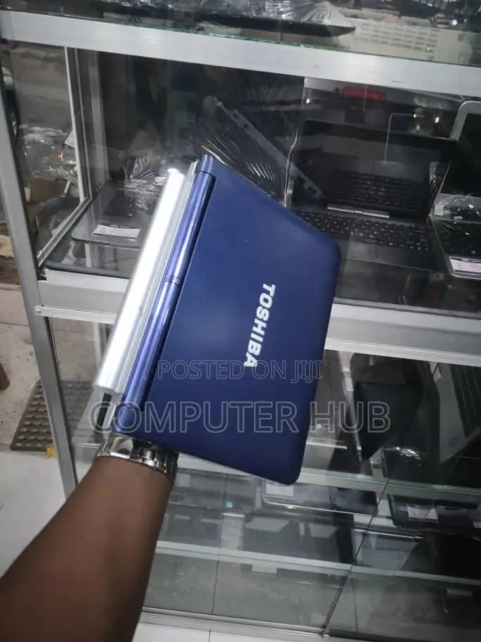 Laptop Laptop 2GB Intel Atom HDD 160GB