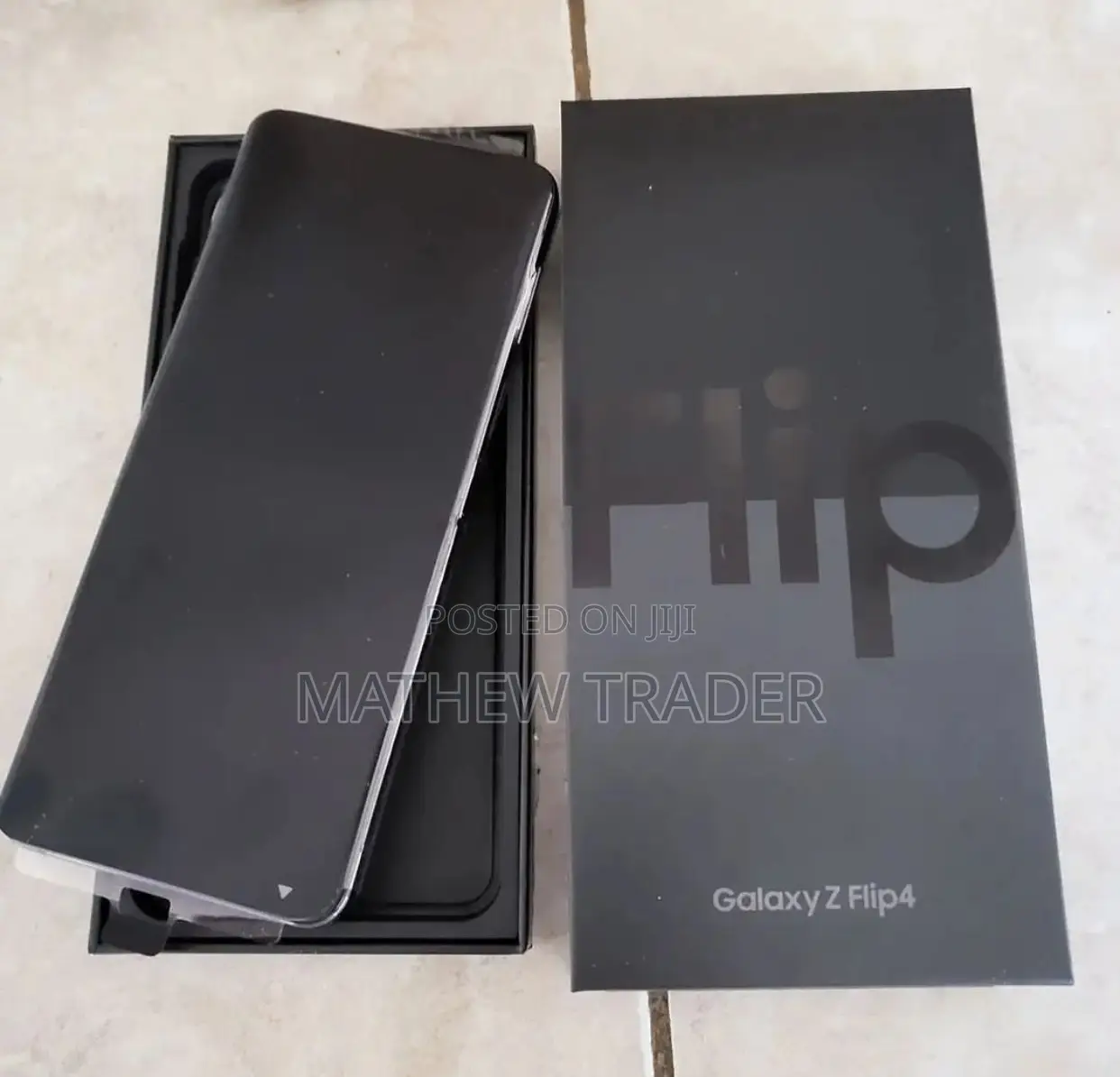 New Samsung Galaxy Z Flip4 256 GB Black
