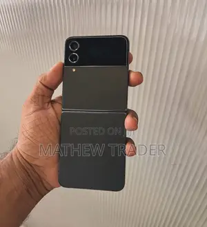 New Samsung Galaxy Z Flip4 256 GB Black