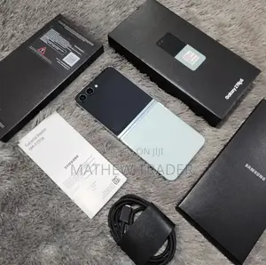 New Samsung Galaxy Z Flip 5 256 GB