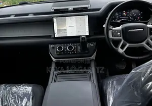 Land Rover Defender 2023 Green