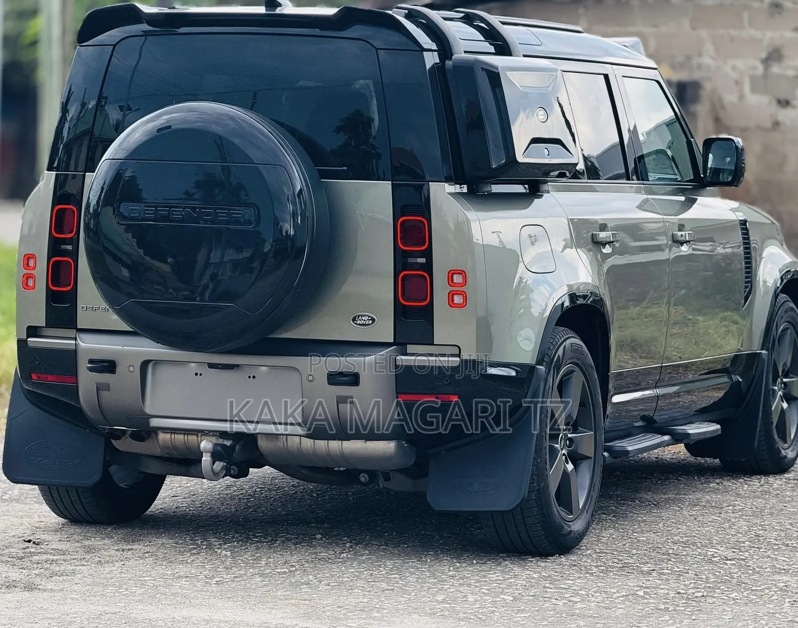 Land Rover Defender 2023 Green