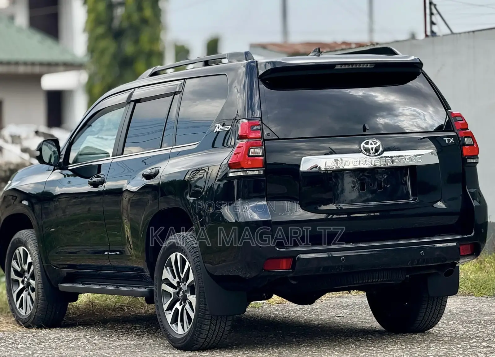 New Toyota Land Cruiser 2022 Black