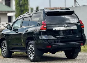 New Toyota Land Cruiser 2022 Black
